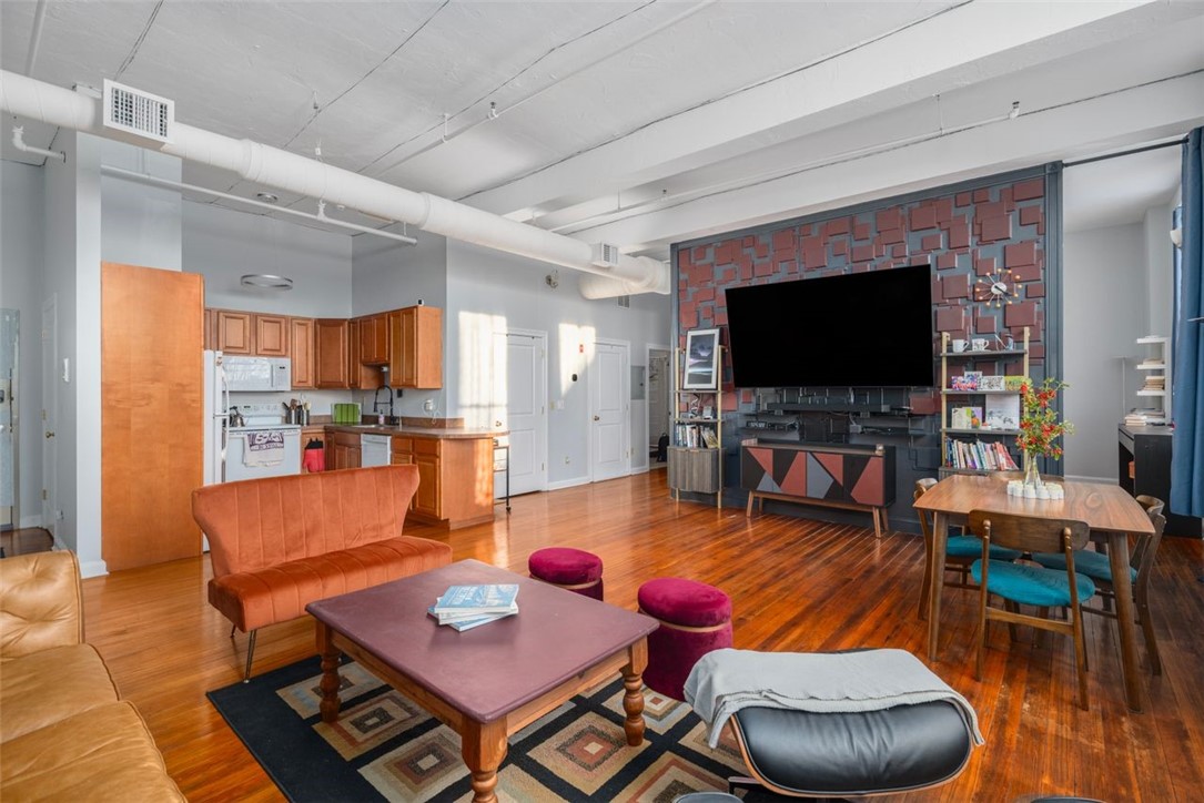 775 Potters Avenue, Unit 3 Providence, RI 02907 - Photo 4 of 17