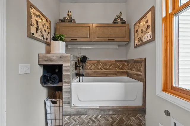 $1,100,000 | 47727 West Baseline Road, Grand Junction, MI 49056