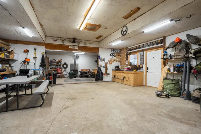 $1,100,000 | 47727 West Baseline Road, Grand Junction, MI 49056