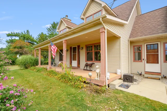 $1,100,000 | 47727 West Baseline Road, Grand Junction, MI 49056