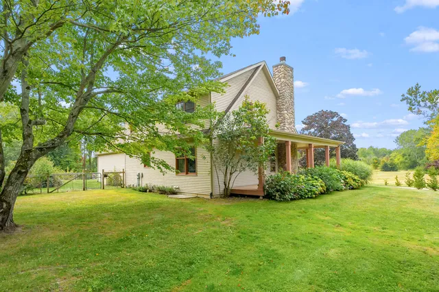 $1,100,000 | 47727 West Baseline Road, Grand Junction, MI 49056