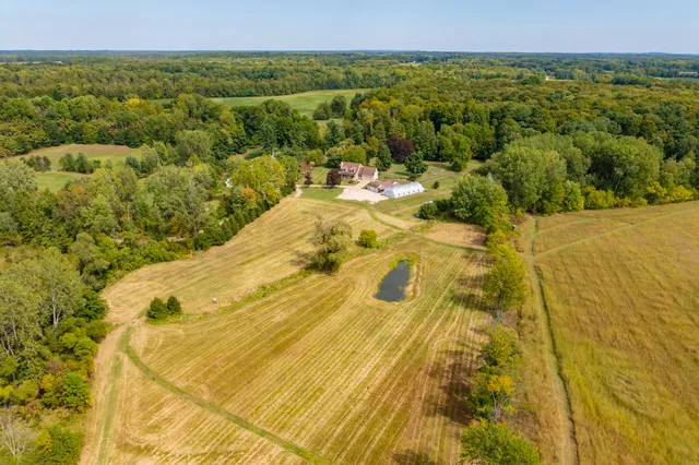 $1,100,000 | 47727 West Baseline Road, Grand Junction, MI 49056