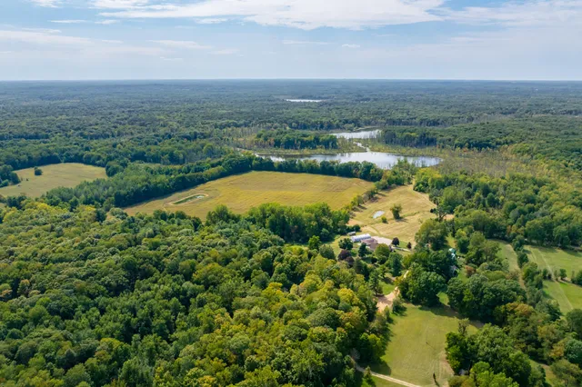 $1,100,000 | 47727 West Baseline Road, Grand Junction, MI 49056