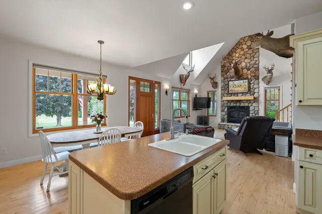 $1,100,000 | 47727 West Baseline Road, Grand Junction, MI 49056