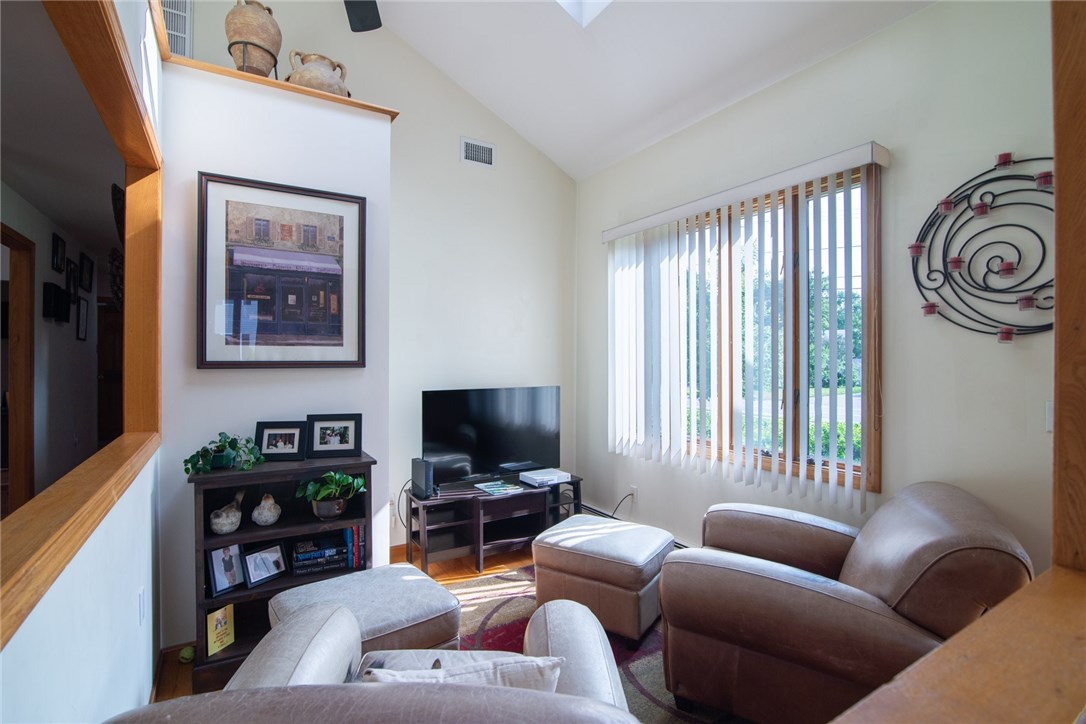 215 New Meadow Road Barrington, RI 02806 - Photo 3 of 38 Gallery Image 3
