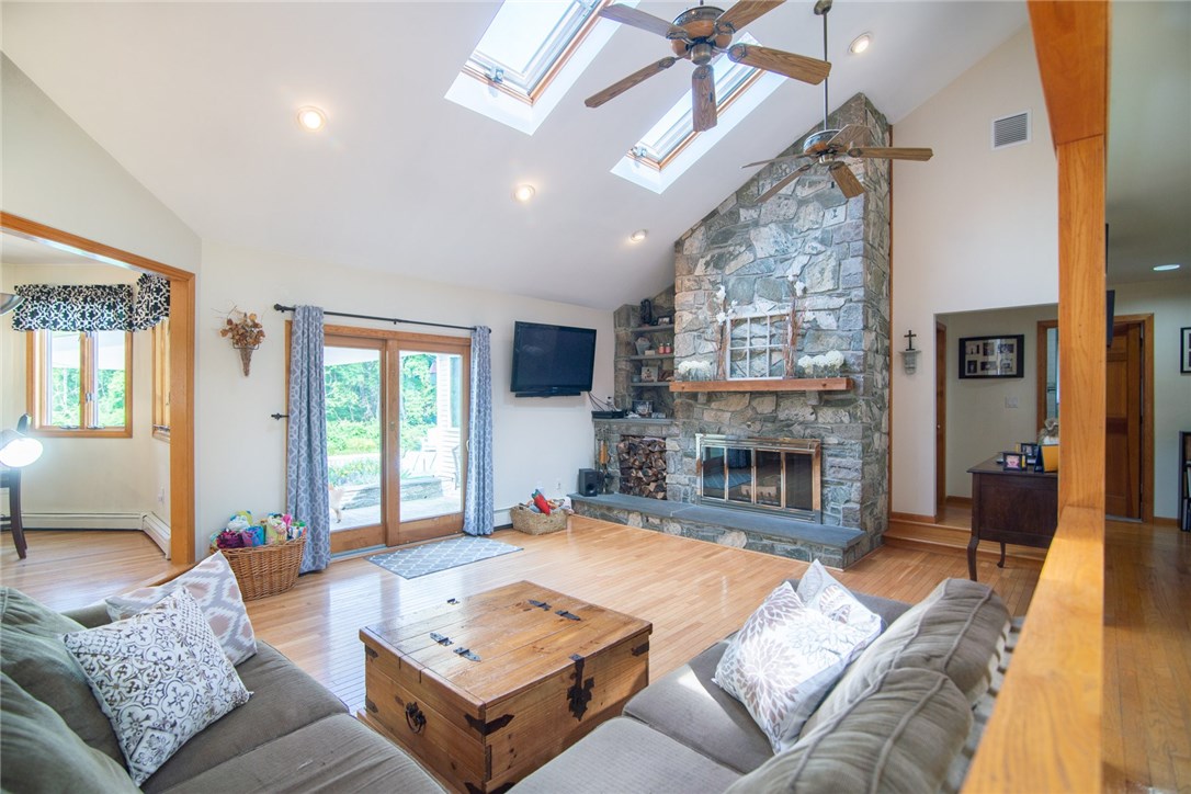 215 New Meadow Road Barrington, RI 02806 - Photo 8 of 38 Gallery Image 8