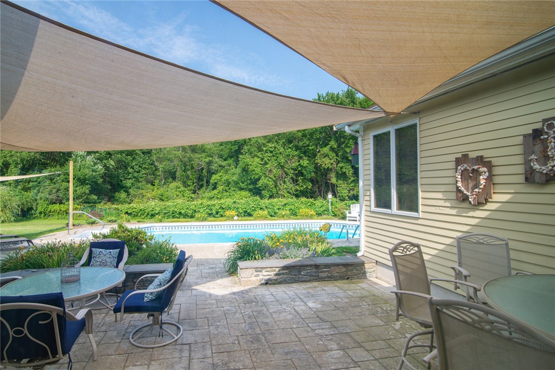 215 New Meadow Road Barrington, RI 02806 - Photo 10 of 38 Gallery Image 10