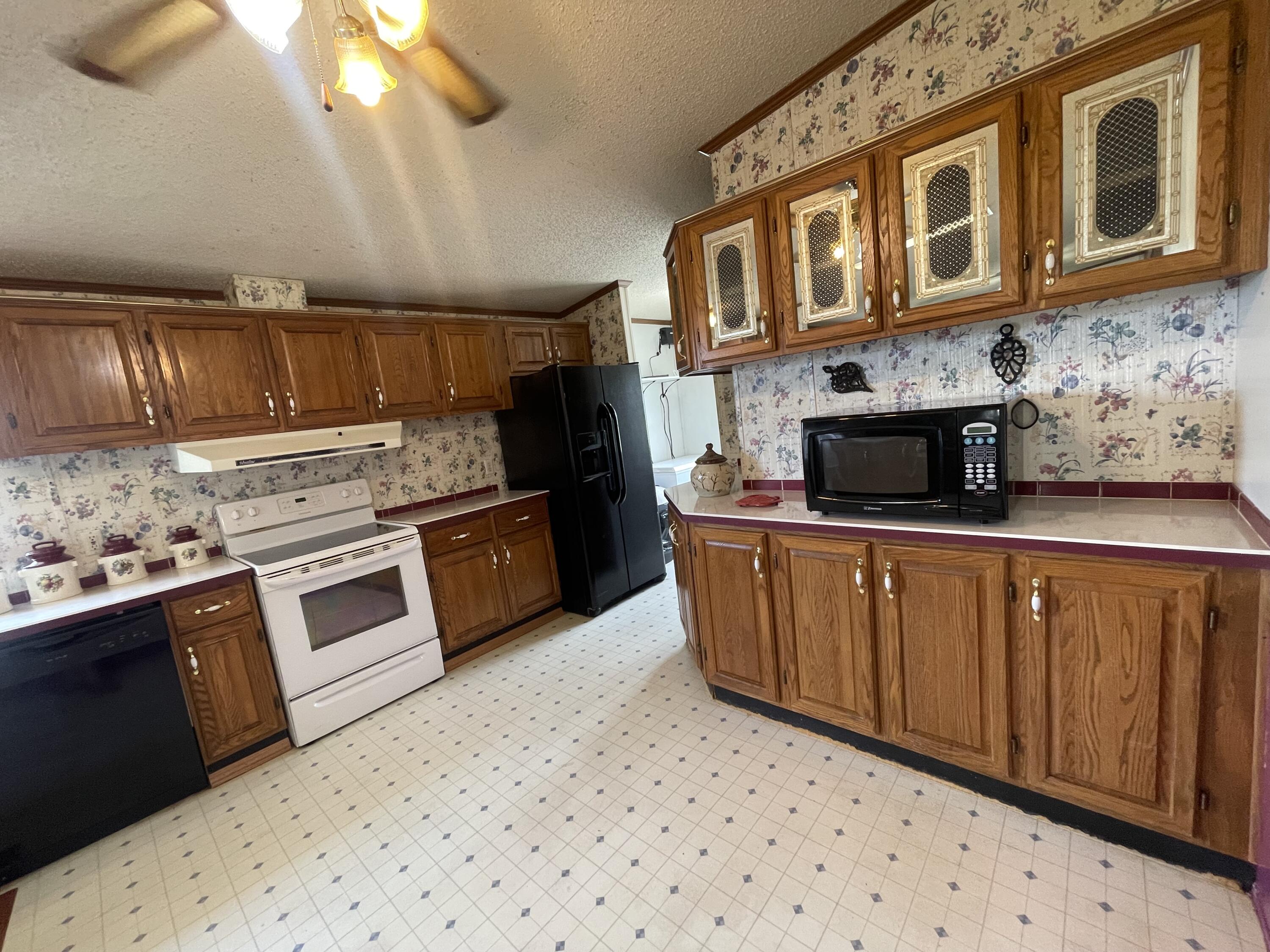 193 Lynn Rothwell Road Pikeville, TN 37367 - Photo 12 of 29 IMG_5336