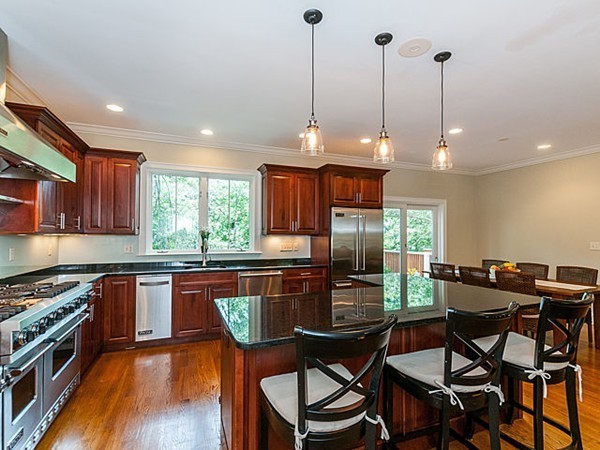 6 Cragmore Road, Unit B Newton, MA 02464 - Photo 6 of 29 Gallery Image 6