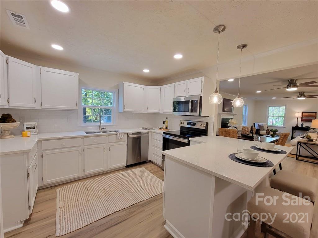 329 Leonard Road Salisbury, NC 28146 - Photo 3 of 24 Gallery Image 3