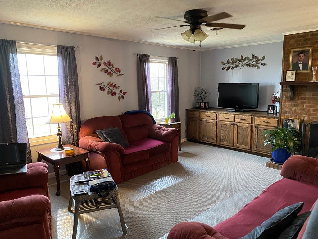 1401 Shakertown Road Rockfield, KY 42274 - Photo 4 of 25 Gallery Image 4