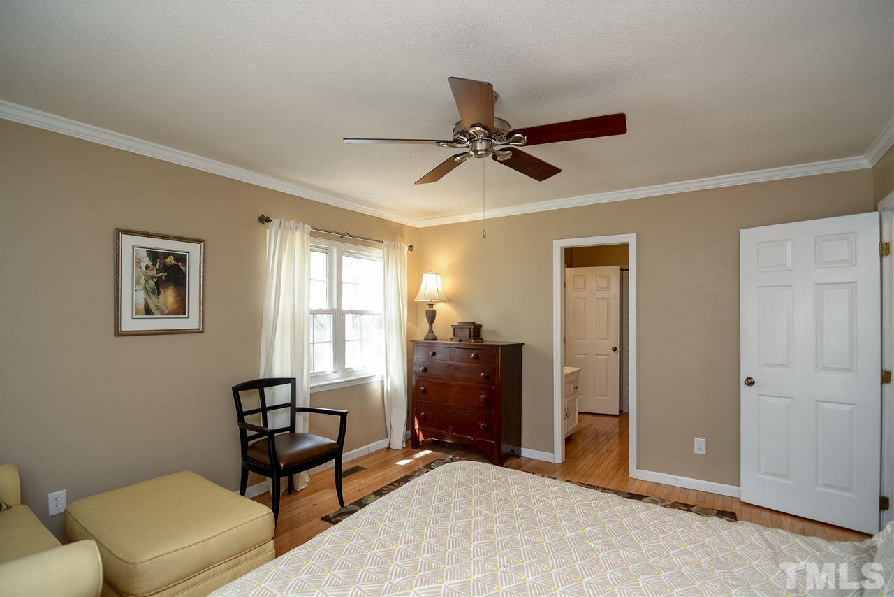 5400 Shadowbrook Drive Raleigh, NC 27612 - Photo 16 of 25