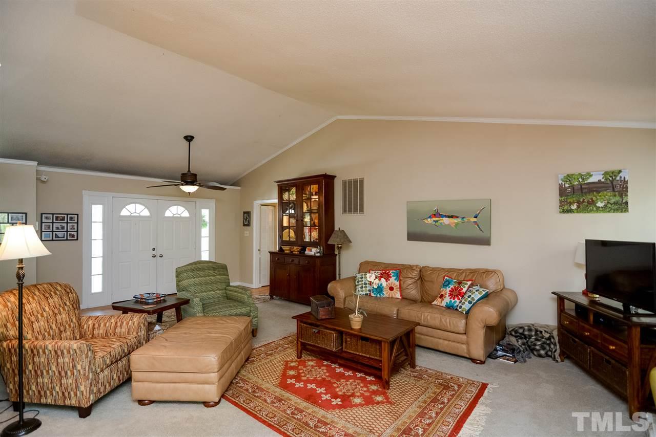 5400 Shadowbrook Drive Raleigh, NC 27612 - Photo 8 of 25