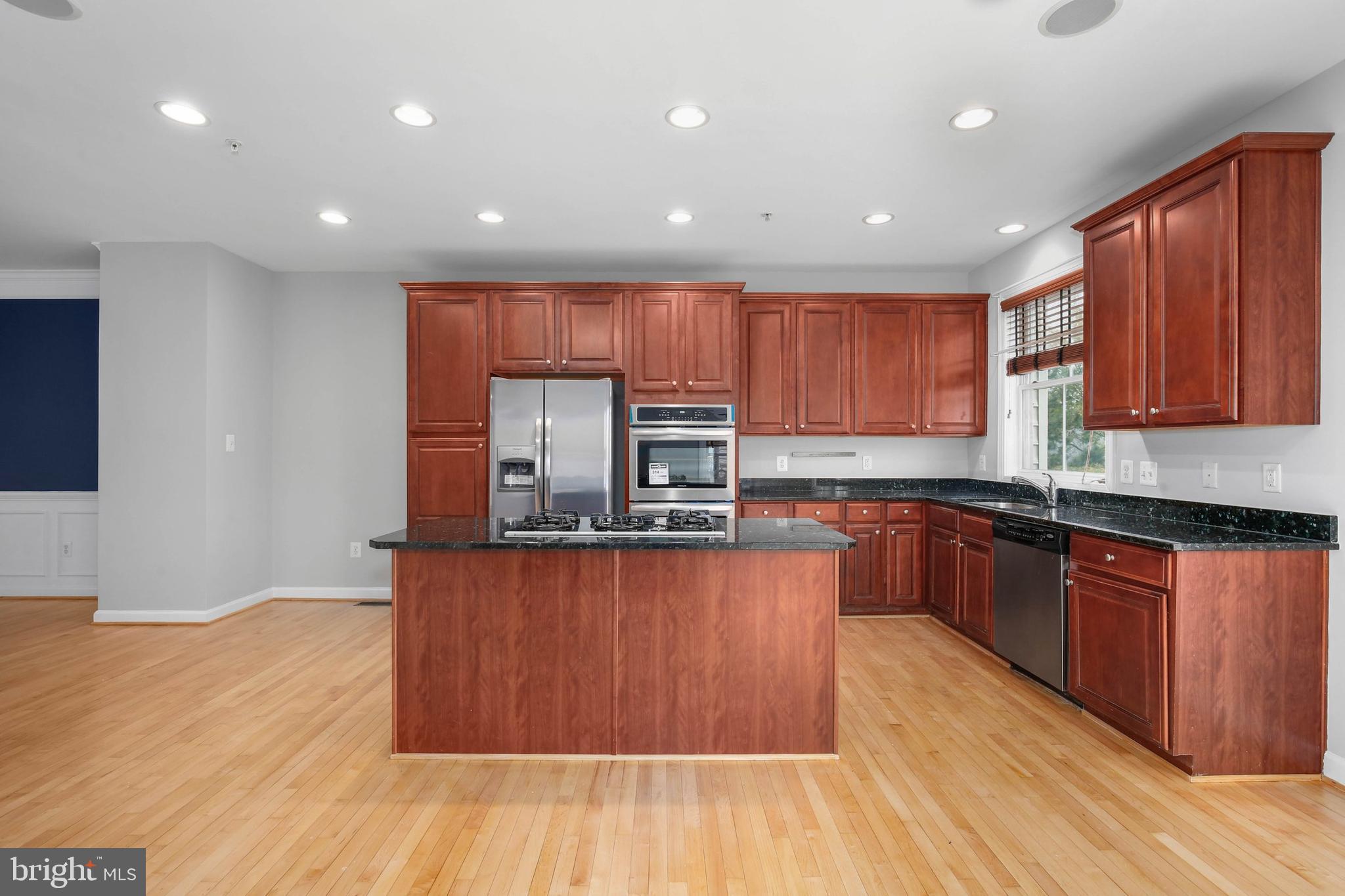 10726 Horde Street Silver Spring, MD 20902 - Photo 18 of 48