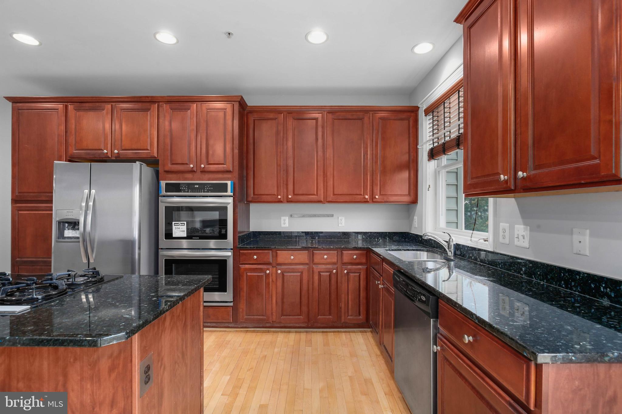 10726 Horde Street Silver Spring, MD 20902 - Photo 22 of 48