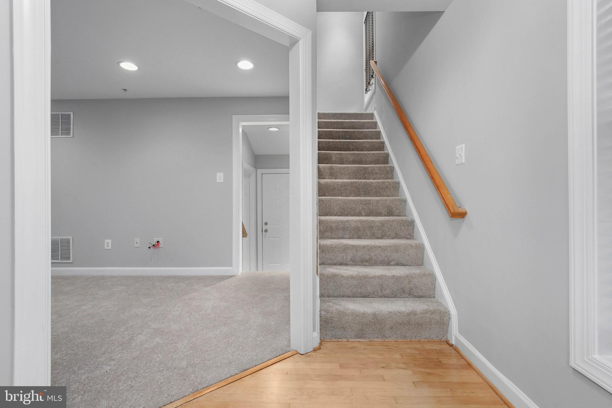 10726 Horde Street Silver Spring, MD 20902 - Photo 9 of 48