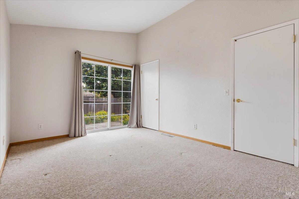 980 Stanislaus Way Santa Rosa, CA 95401 - Photo 17 of 35 Gallery Image 17