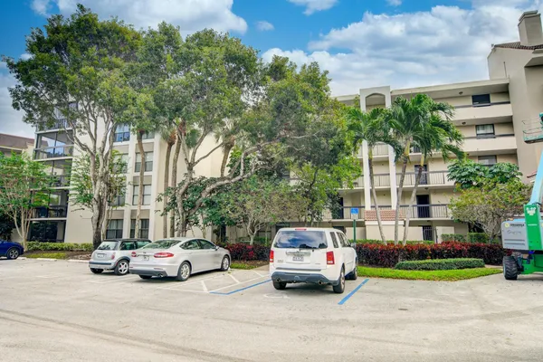 $2,800 | 1915 Lavers Circle, Unit E504, Delray Beach, FL 33444