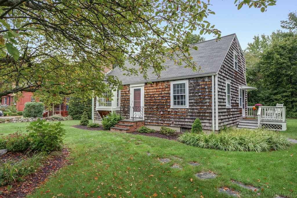 40 Nash Road Acton, MA 01720 - Photo 1 of 27 Gallery Image 1