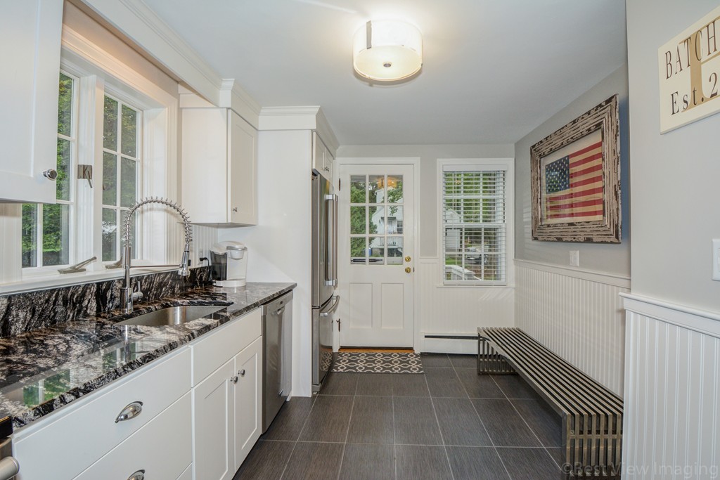 40 Nash Road Acton, MA 01720 - Photo 4 of 27 Gallery Image 4