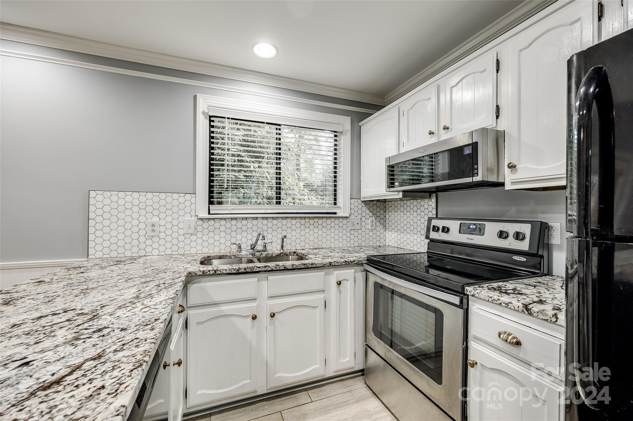 27041 Tidal Way Tega Cay, SC 29708 - Photo 12 of 31