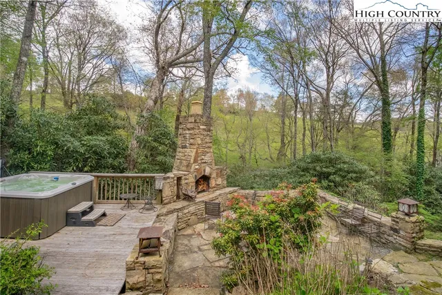 $1,524,000 | 204 Huckleberry Trail, Boone, NC 28607