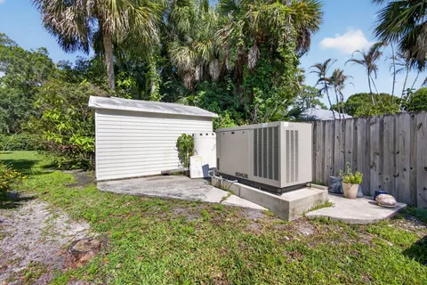 $1,200,000 | 15678 95th Avenue North, Jupiter, FL 33478