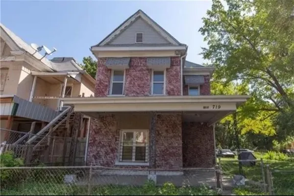 $160,000 | 719 Indiana Avenue, Kansas City, MO 64124