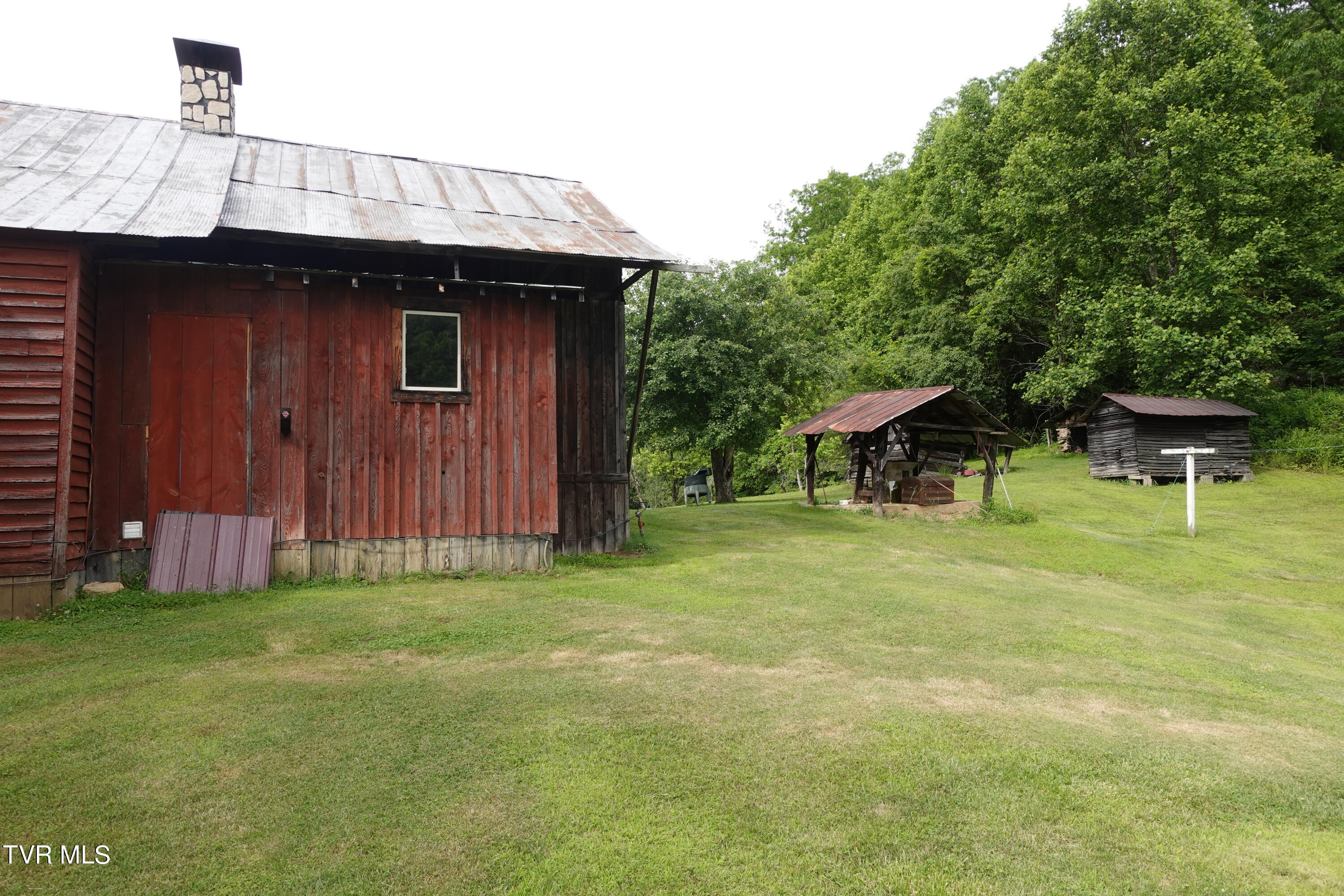 639 Dream Farm Road Birchleaf, VA 24220 - Photo 128 of 153 DSC00356
