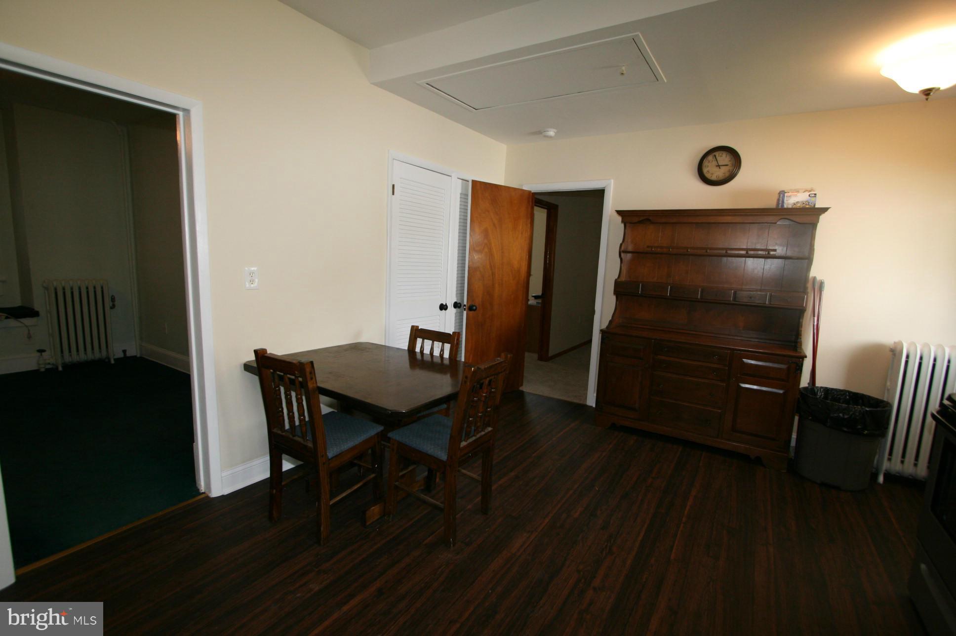 500 Cleveland Road Linthicum Heights, MD 21090 - Photo 7 of 26 a view of a livingroom with furniture