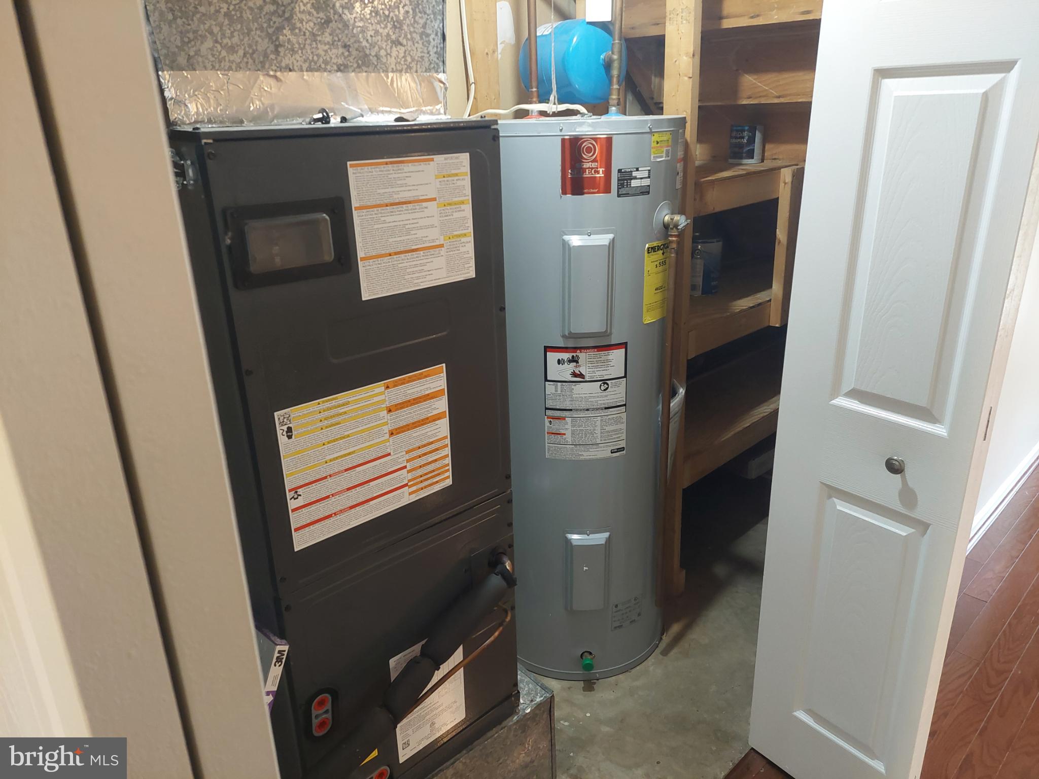 10149 Shelldrake Circle Damascus, MD 20872 - Photo 27 of 73 a close up of a storage