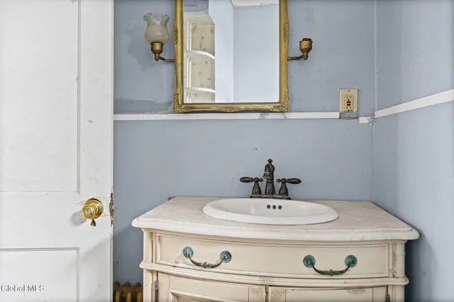 $299,000 | 2029 Cardiff Road, Rotterdam, NY 12303