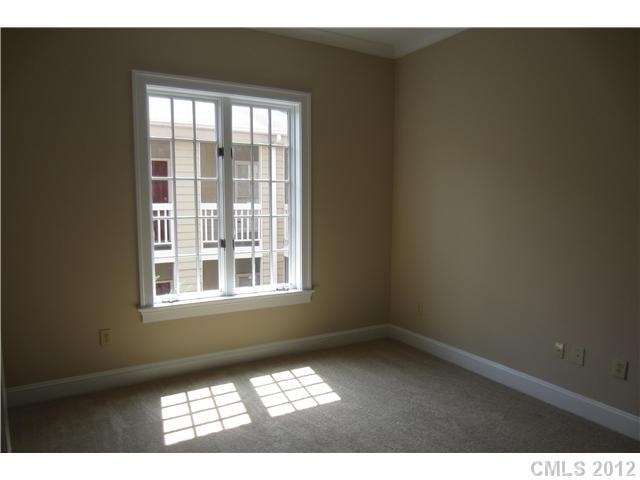 257 Queens Road Charlotte, NC 28204 - Photo 9 of 12 Gallery Image 9
