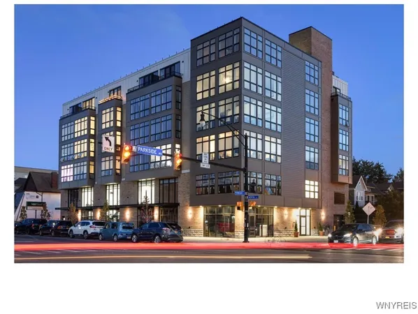 $2,100 | 1585 Hertel Avenue, Unit 303, Buffalo, NY 14216