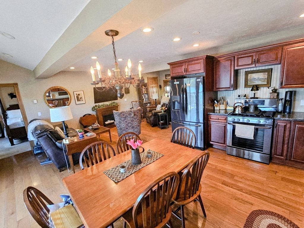 67 South Charlton Shore Road Charlton, MA 01507 - Photo 12 of 33