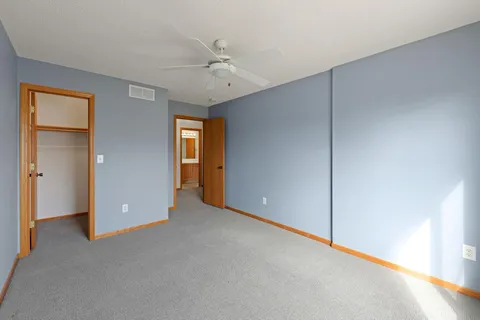 $225,000 | 2115 Parkway Avenue, Shakopee, MN 55379