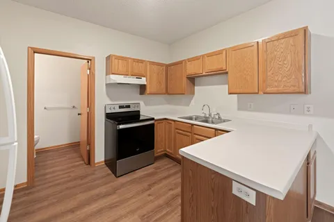 $225,000 | 2115 Parkway Avenue, Shakopee, MN 55379