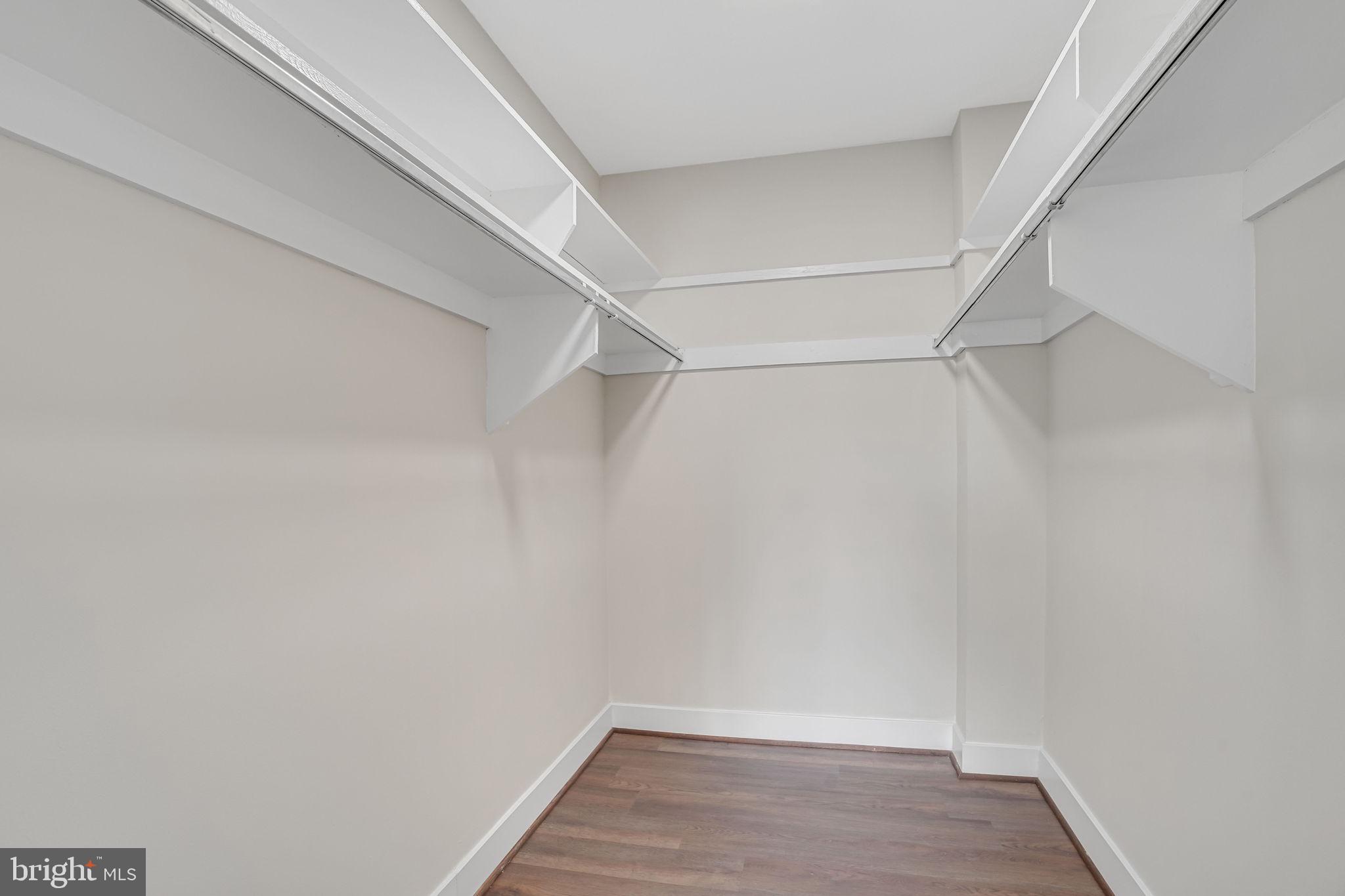 4141 North Henderson Road, Unit 107 Arlington, VA 22203 - Photo 13 of 30