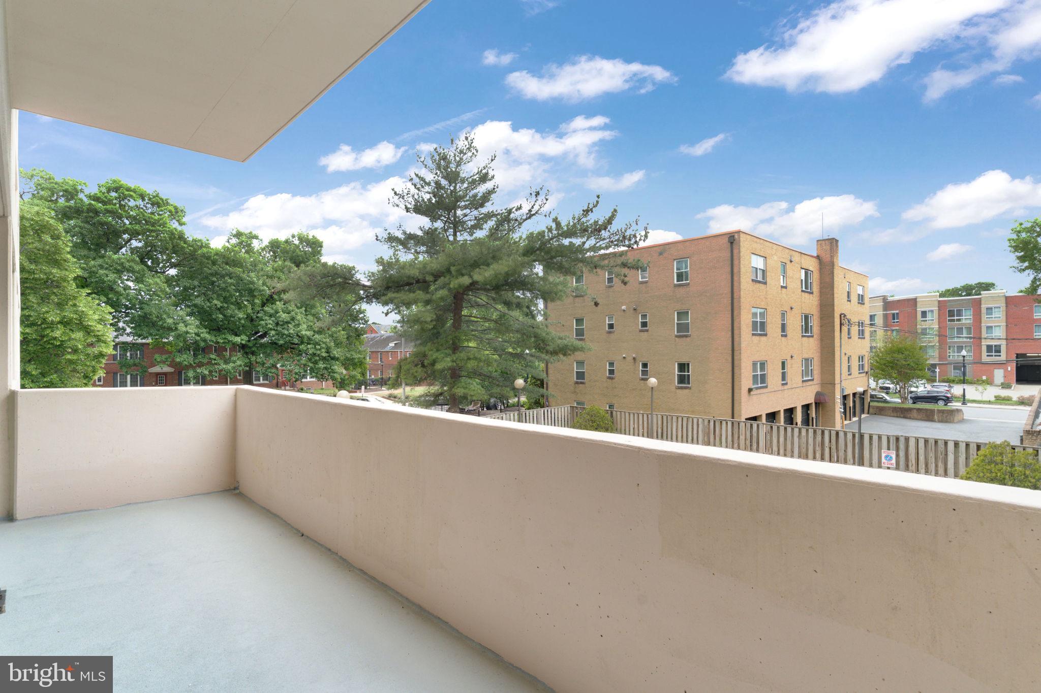 4141 North Henderson Road, Unit 107 Arlington, VA 22203 - Photo 16 of 30