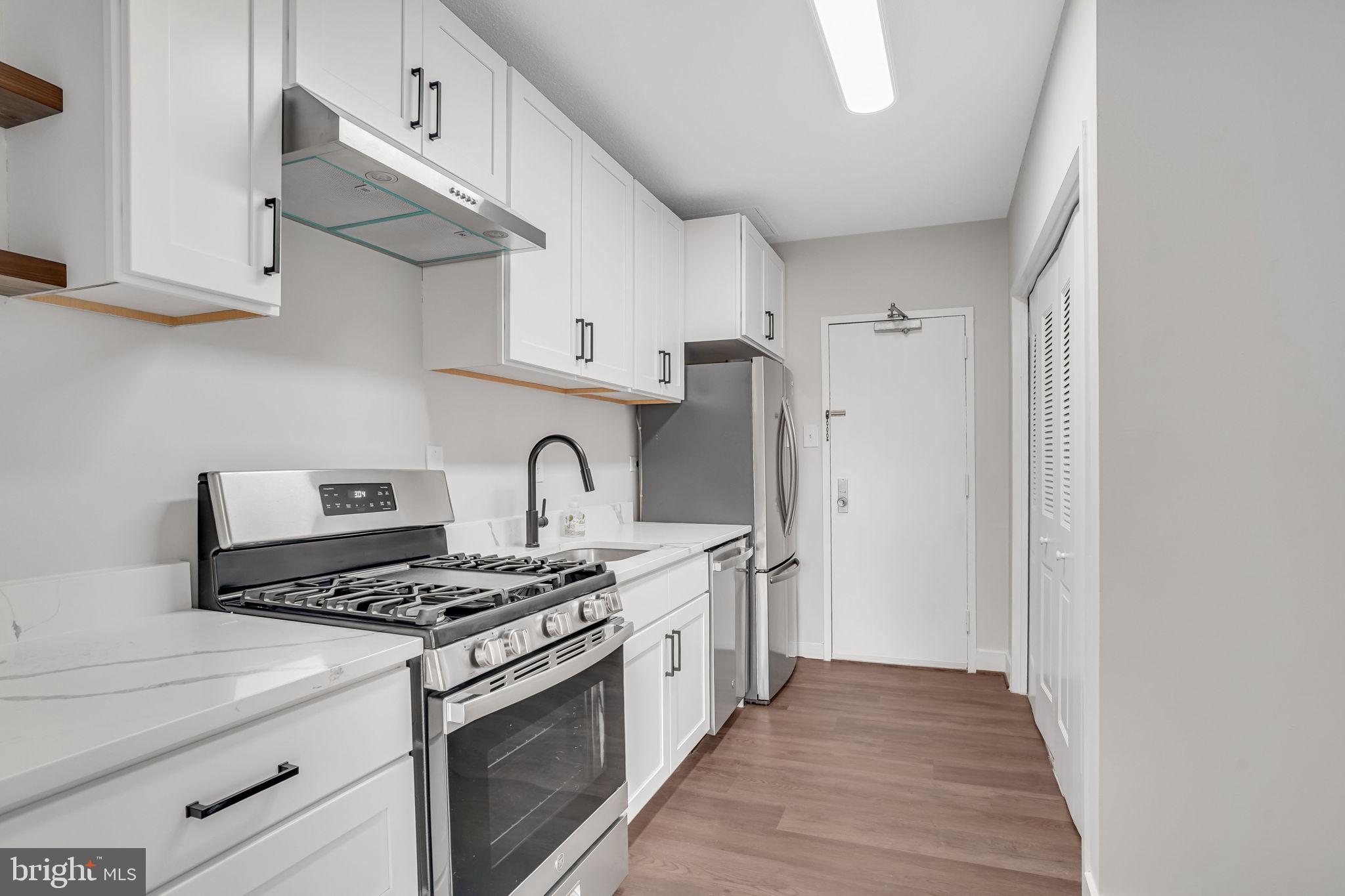 4141 North Henderson Road, Unit 107 Arlington, VA 22203 - Photo 6 of 30