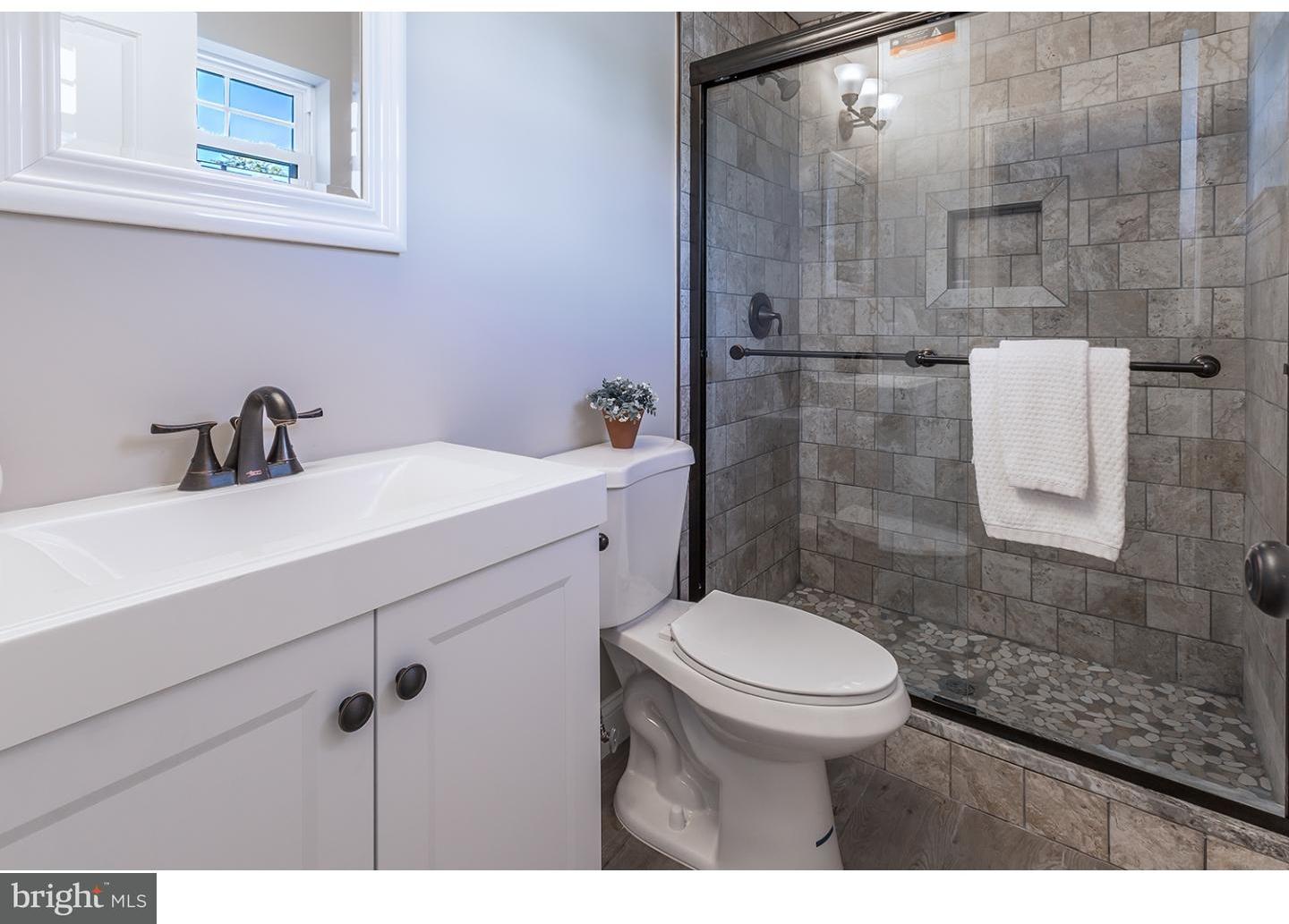 63 Tansboro Road Berlin, NJ 08009 - Photo 5 of 8