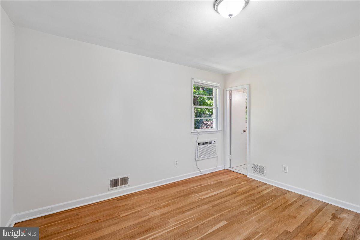 13012 Georgia Avenue Silver Spring, MD 20906 - Photo 15 of 31 Bright and airy space awaits you.