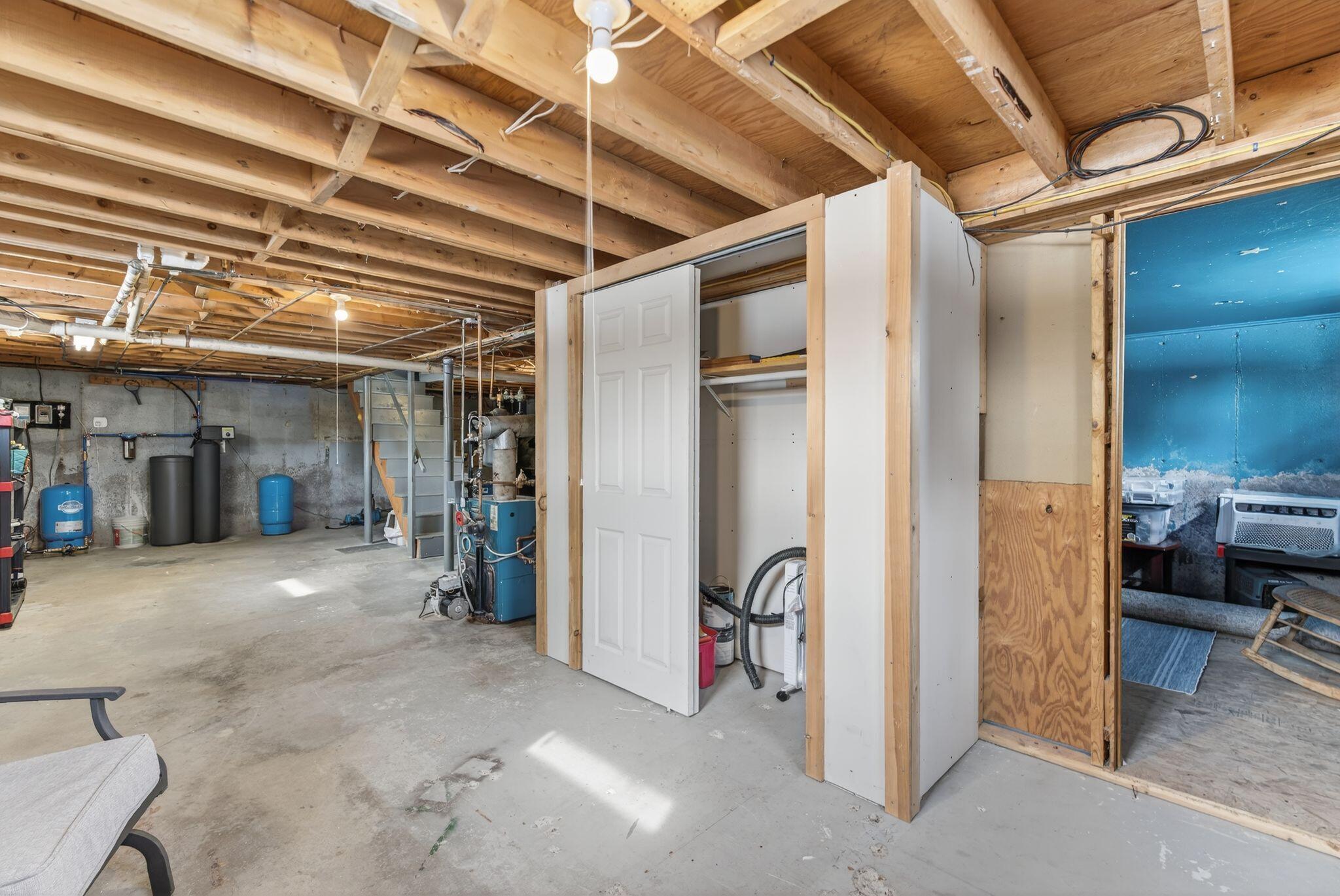 508 Mountfort Road North Yarmouth, ME 04097 - Photo 20 of 25 basement closet