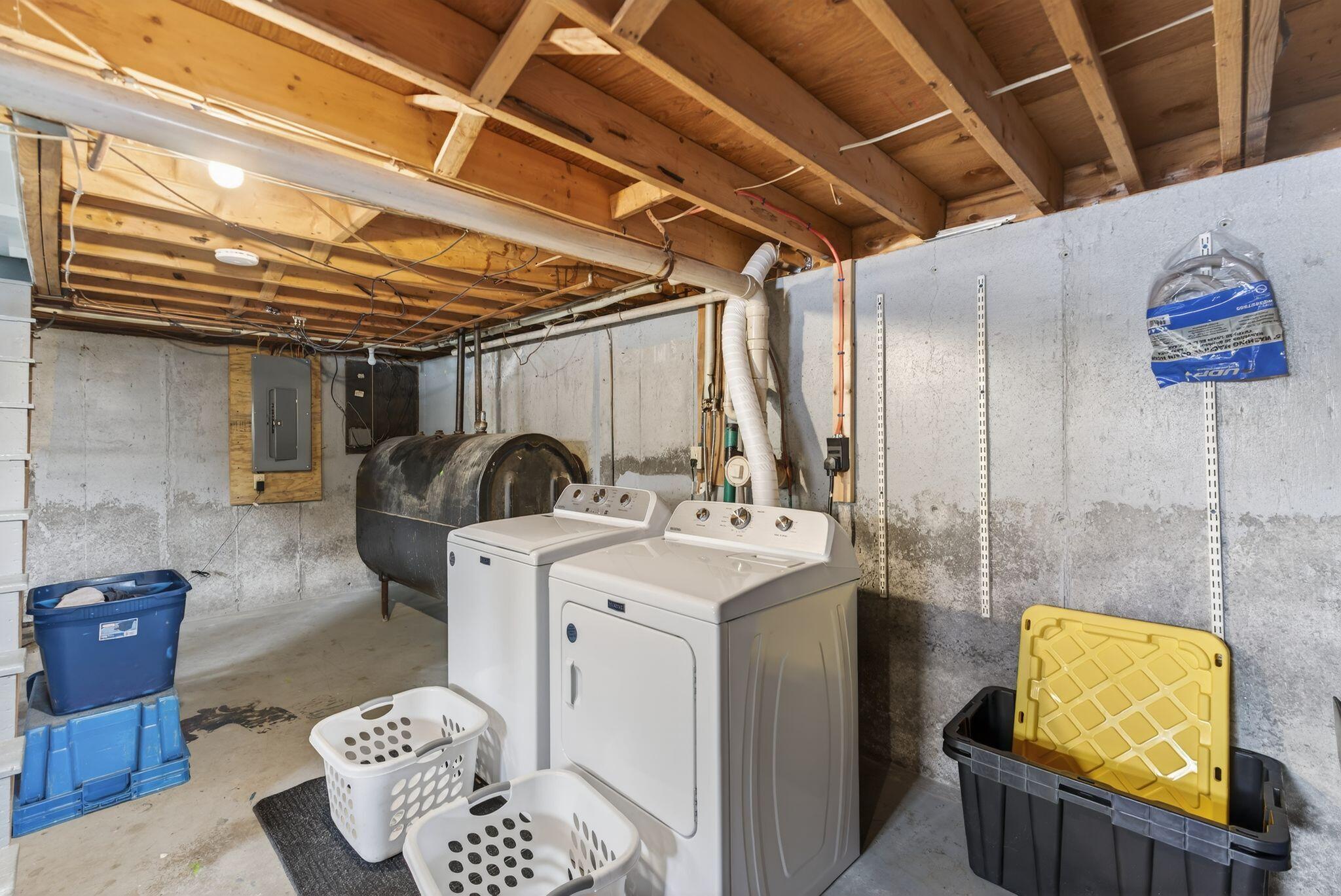 508 Mountfort Road North Yarmouth, ME 04097 - Photo 22 of 25 Laundry