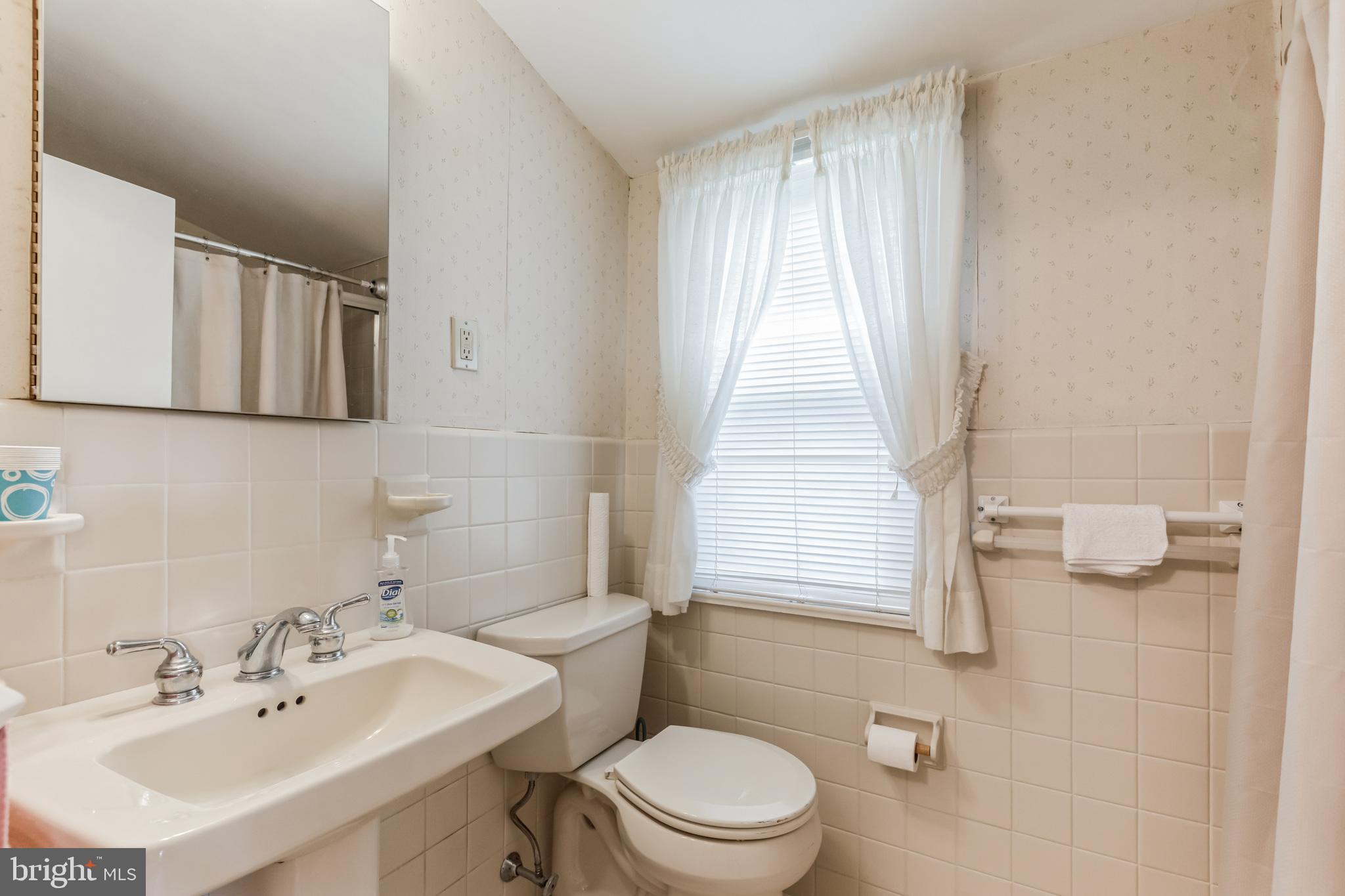 912 Jamestown Road Broomall, PA 19008 - Photo 25 of 32 Gallery Image 25