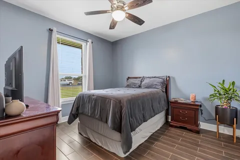 $825,000 | 104 West Vienna Drive, Hutto, TX 78634