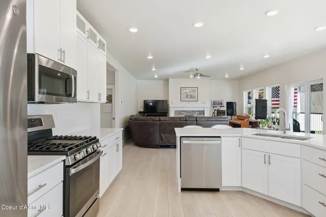 $949,000 | 1389 East Ezra Avenue, Hayden, ID 83835