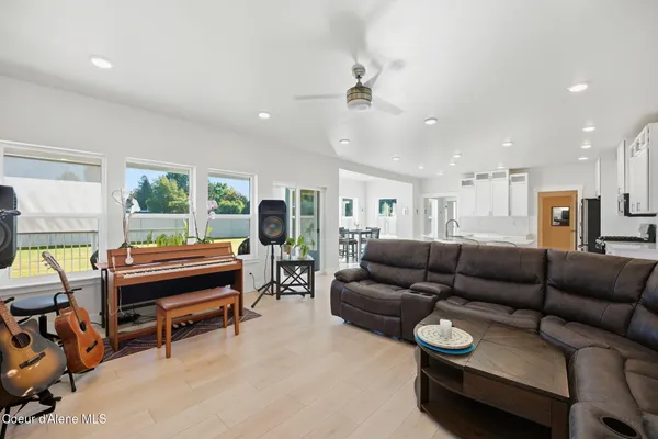 $939,000 | 1389 East Ezra Avenue, Hayden, ID 83835