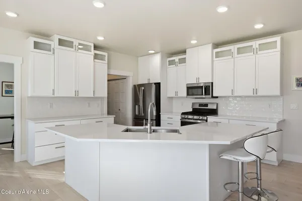 $939,000 | 1389 East Ezra Avenue, Hayden, ID 83835