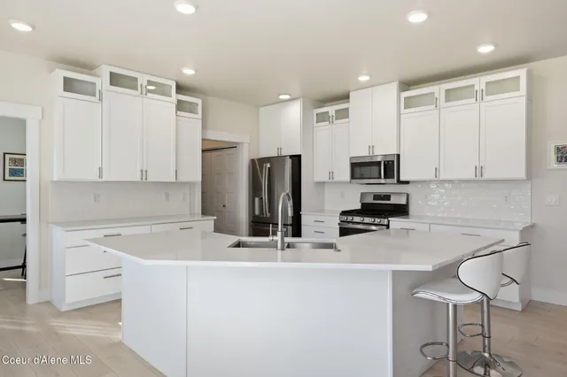 $949,000 | 1389 East Ezra Avenue, Hayden, ID 83835